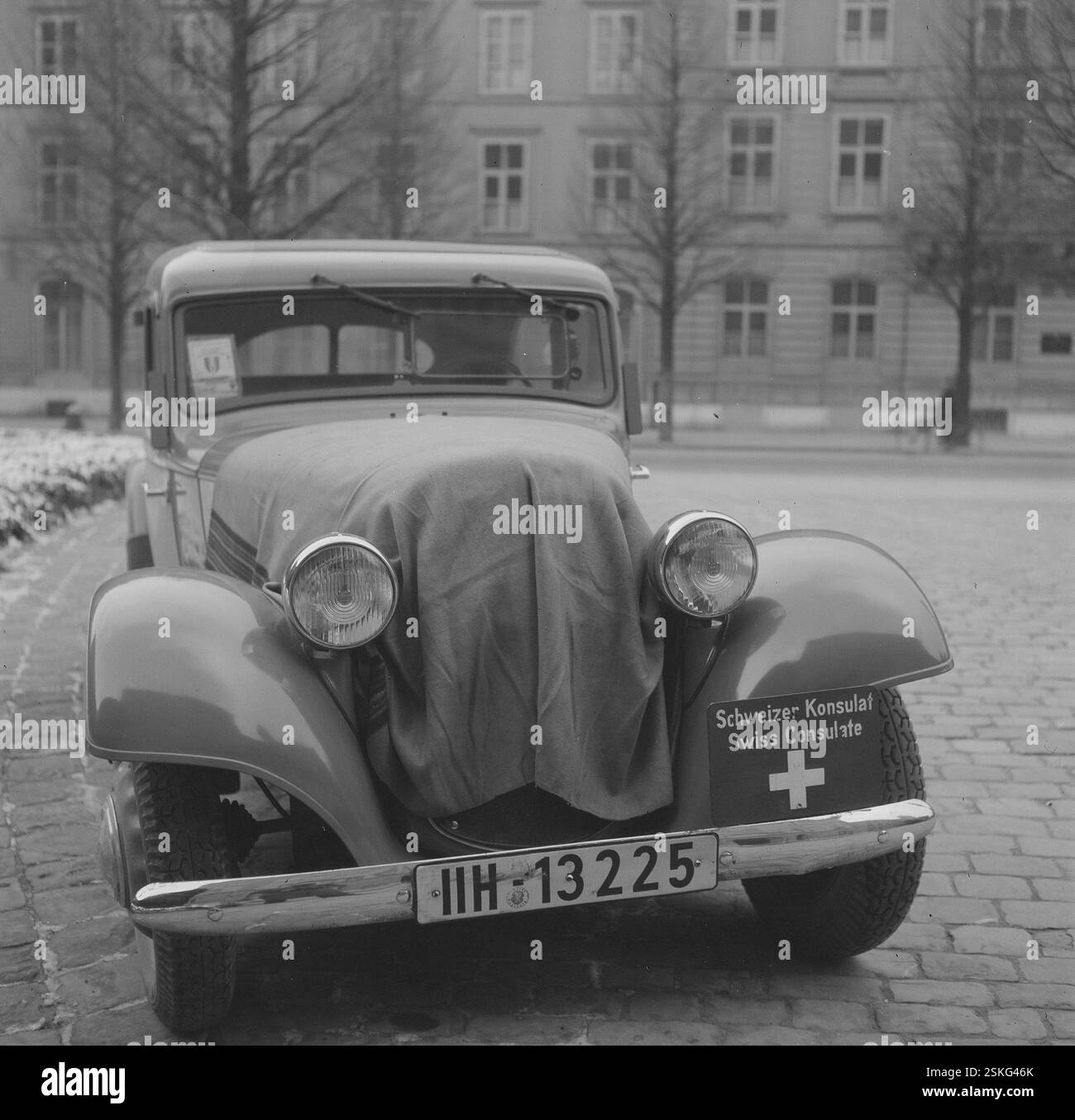 --- Schweizer Konsulatauto, Dienstwagen, CC; Berna 1946#Consolato svizzero auto ufficiale, CC; Berna 1946- RDB DI DUKAS Foto Stock