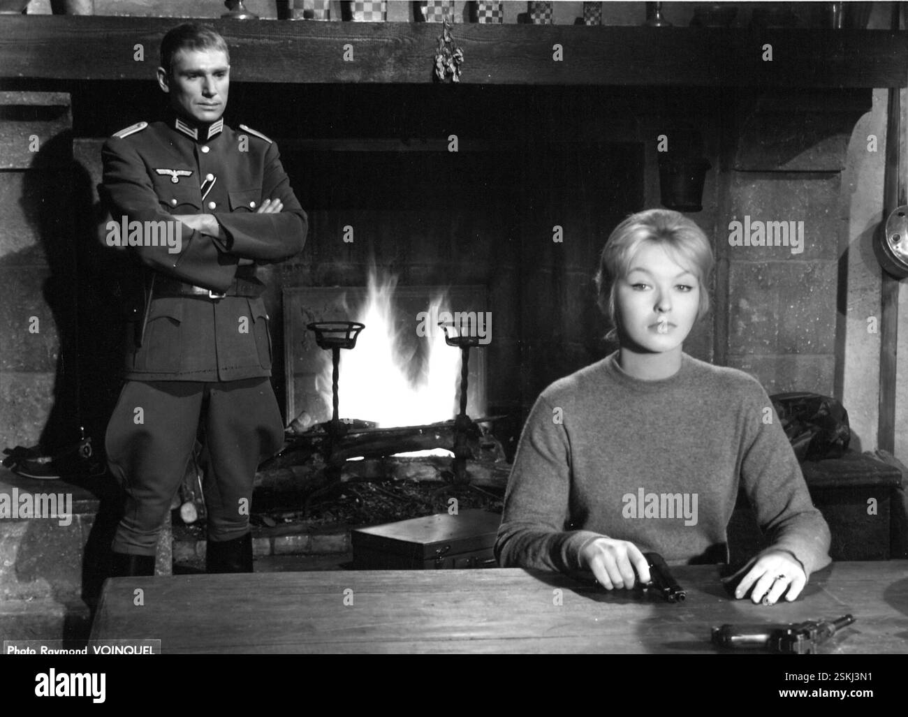 --- Robert Hossein, Marina Vlady in 'la Nuit des Espions' 1959#Robert Hossein, Marina Vlady in 'la Nuit des Espions' 1959- RDB DI DUKAS Foto Stock