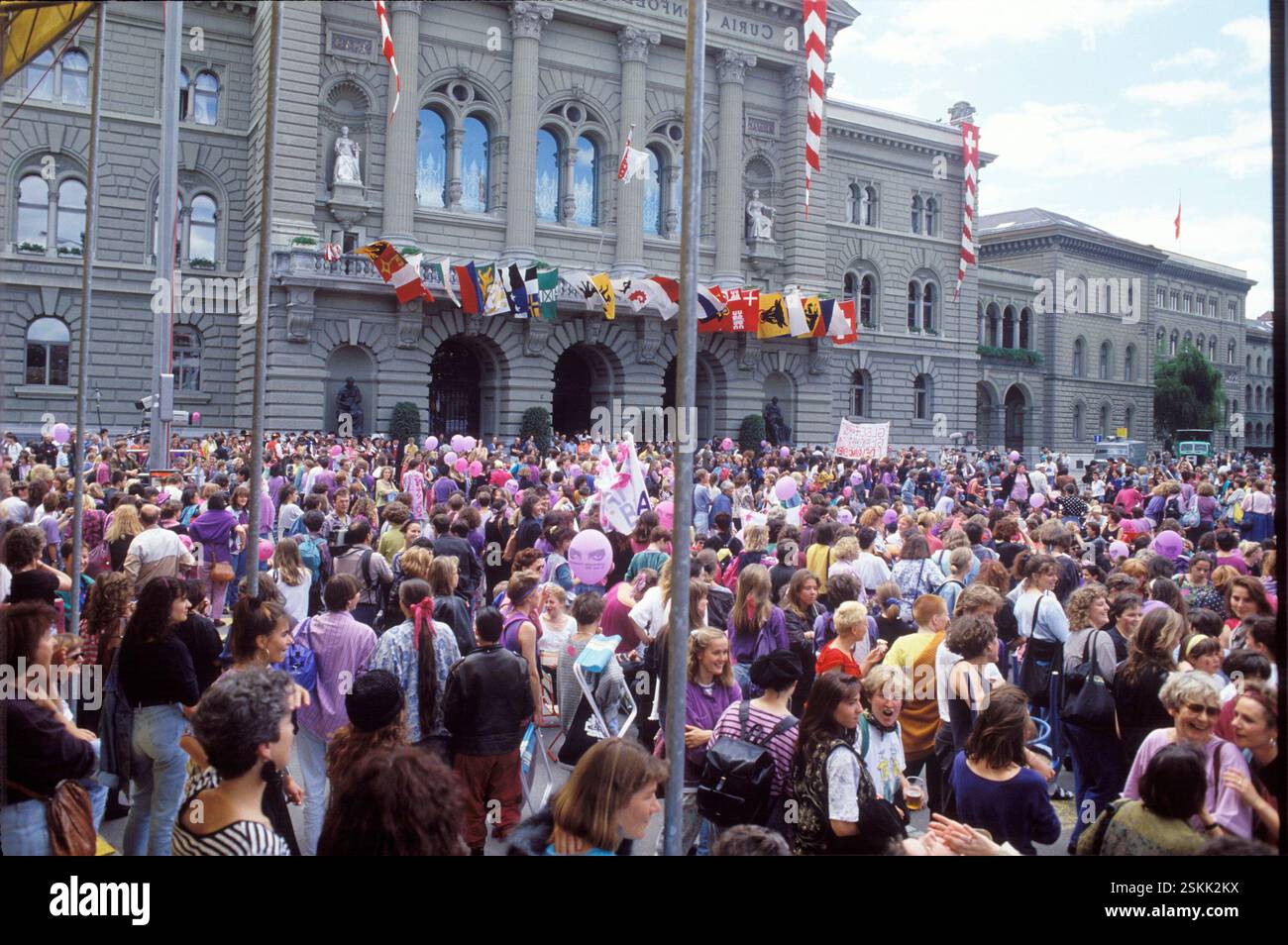 --- Erster Nationaler Frauenstreiktag, Berna 1991#prima giornata nazionale di sciopero femminile, Berna 1991 Foto Stock