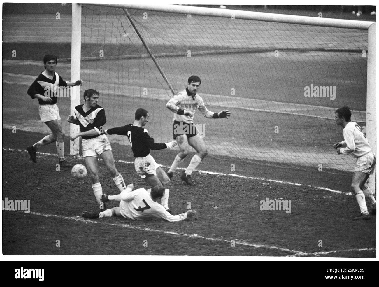 --- NLA 1968/69: FC Zürich - FC Lugano; Torhüter Mario Prosperi#NLA 1968/69: FC Zurich - FC Lugano; Custode Torhüter Mario Prosperi Foto Stock