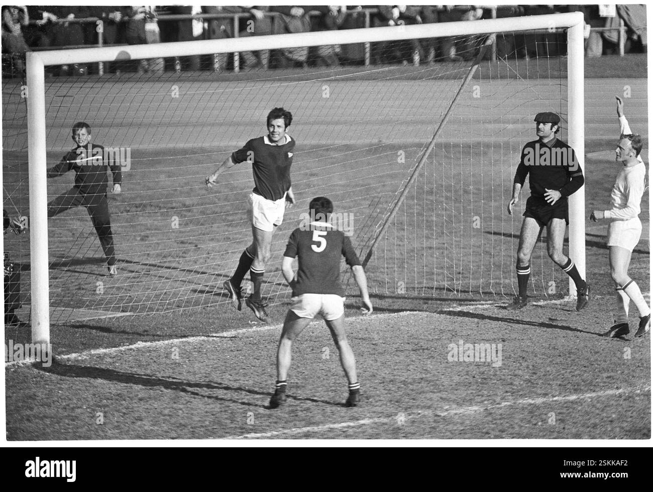 --- NLA 1968/69: FC Zürich - Servette FC; Torhüter Barlie#NLA 1968/69: FC Zürich - Servette FC; Custode Barlie Foto Stock