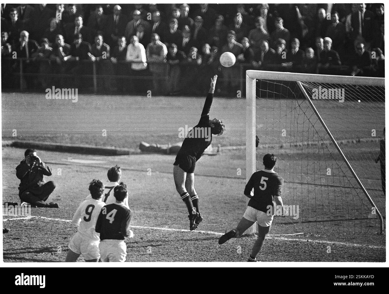 --- NLA 1968/69: FC Zürich - Servette FC; Torhüter Barlie#NLA 1968/69: FC Zürich - Servette FC; Custode Barlie Foto Stock