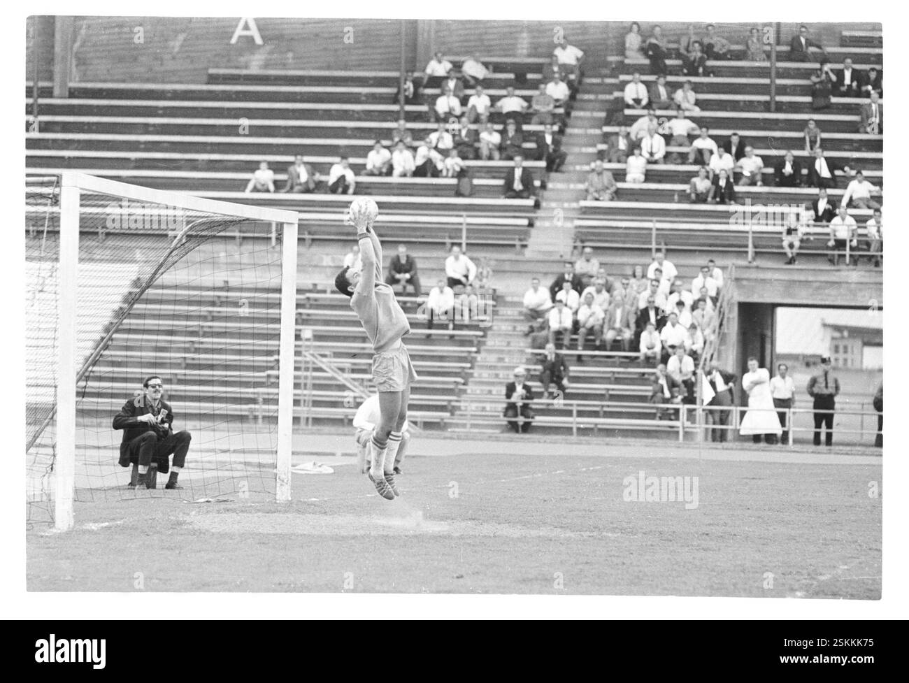 --- NLA 1964: FC Zürich - Grasshoppers#NLA 1964: FC Zürich - Grasshoppers- RDB DI DUKAS Foto Stock
