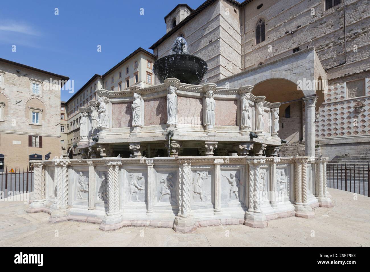 Fontana maggiore, Piazza IV novembre, Perugia, Italia Foto Stock