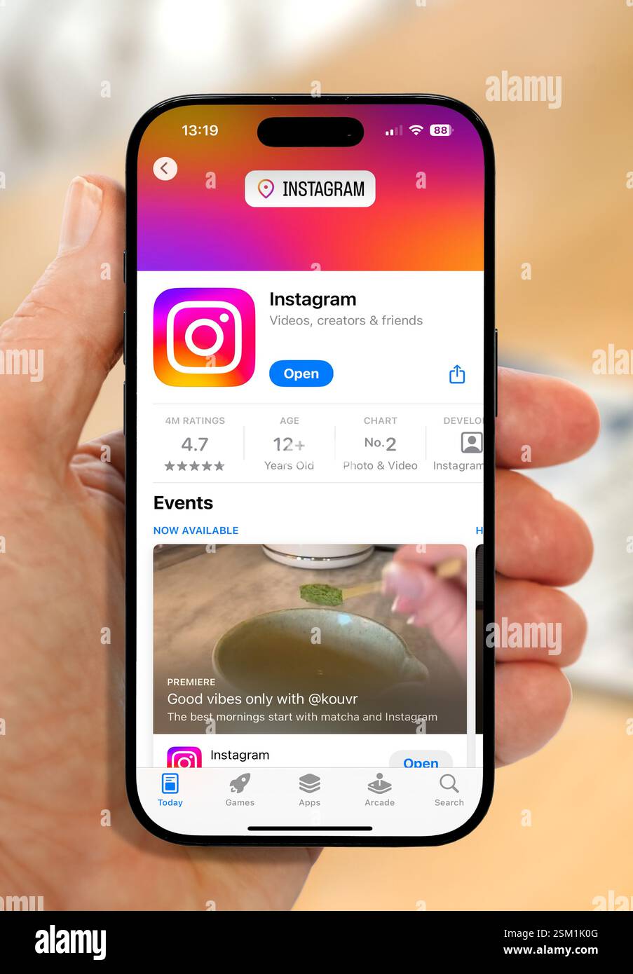 App Instagram sull'App Store un iPhone 16 Plus Foto Stock