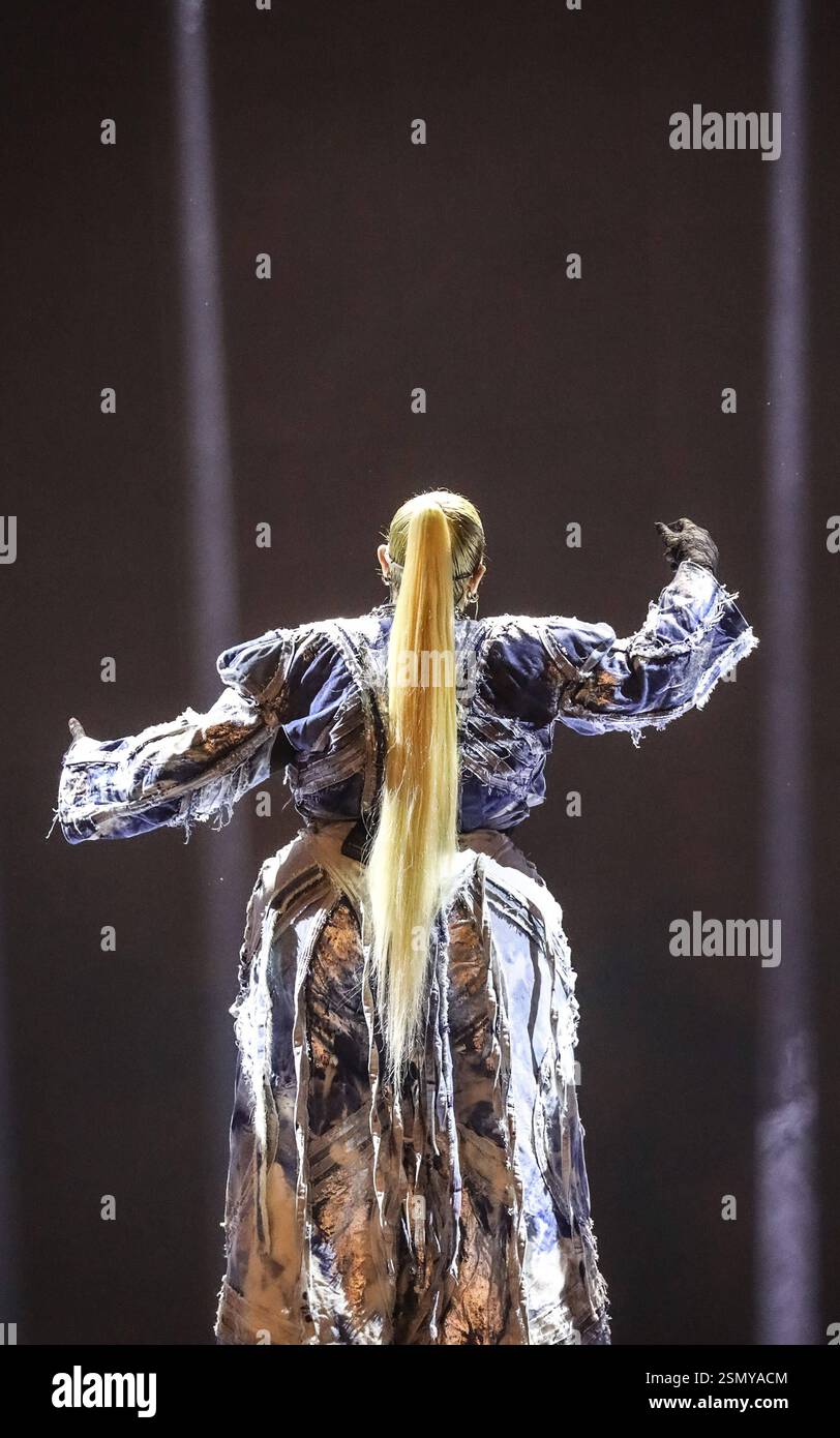 Concerto di musica della cantante italiana - BIGMAMA SANREMO 2025 - SUZUKI STAGE BigMama ospite del Suzuki Stage a Sanremo 2025 durante BIGMAMA SANREMO 2025 - SUZUKI STAGE, Concerto di musica della cantante italiana a SANREMO, Italia, 12 febbraio 2025 FESTIVAL DI SANREMO 2025 - ENI CARPET Italia Copyright: XRenataxRoattinox/xLiveMediax LPM 1728456 Foto Stock