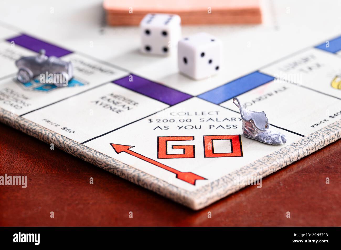 L'inizio di un gioco di monopolio Foto Stock