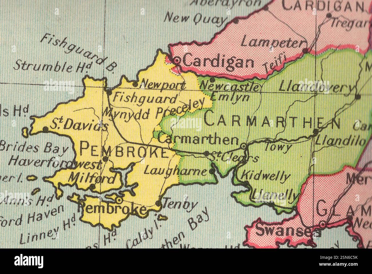 Una mappa politica vintage della Gran Bretagna che mostra le contee del Galles meridionale. Foto Stock