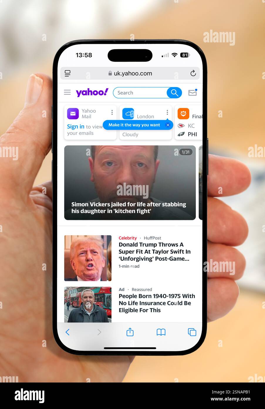 Yahoo su iPhone 16 Plus Foto Stock