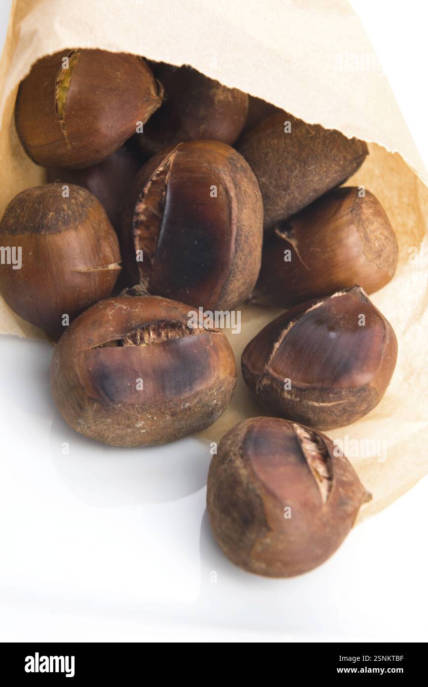 Deliziose castagne arrostite, lodz, polonia Foto Stock