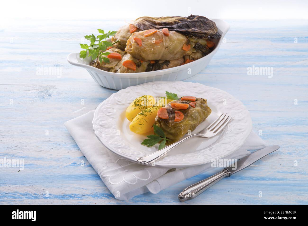 Cotta involtini di cavolo Foto Stock