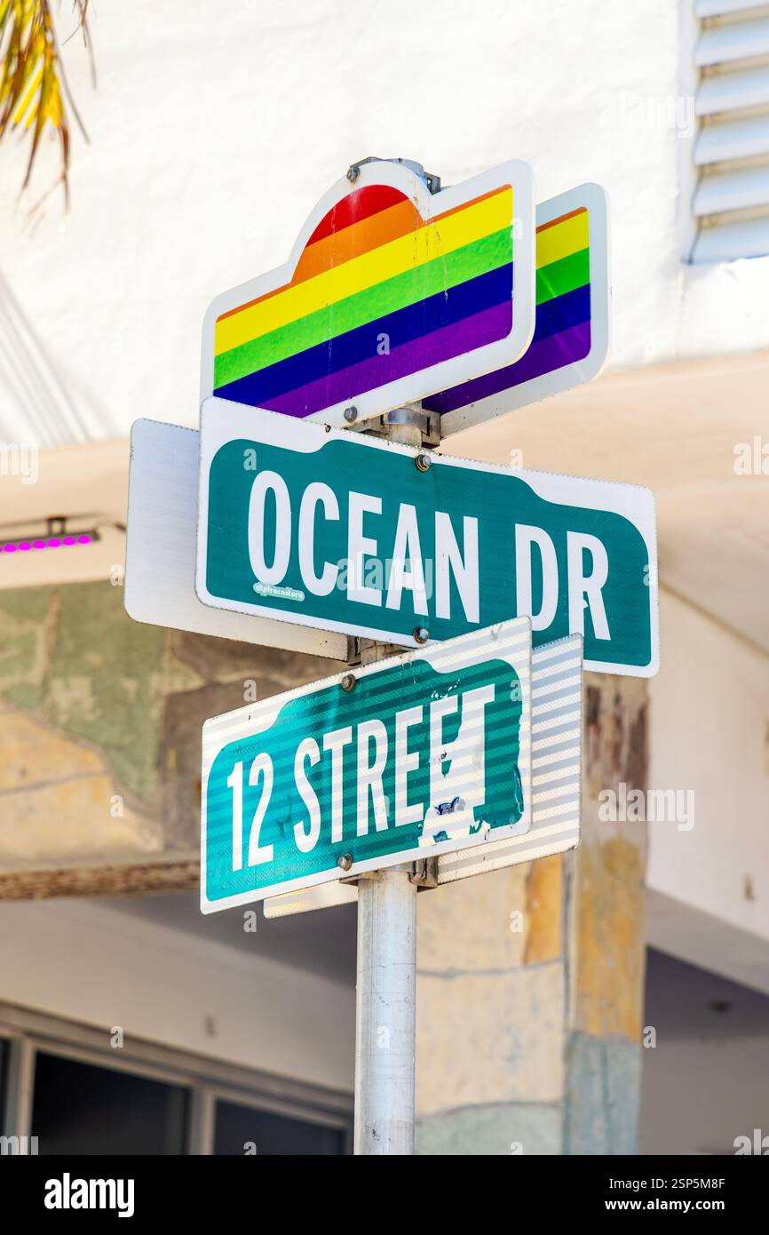 Segui le indicazioni per Ocean Drive e 12 Street, Miami Beach, Florida, Stati Uniti Foto Stock