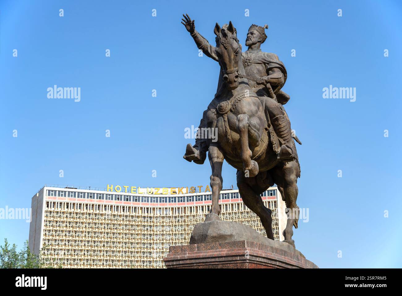 TASHKENT, UZBEKISTAN - 15 SETTEMBRE 2022: Primo piano del monumento a Tamerlano (Amir Timur). Tashkent, Repubblica dell'Uzbekistan Foto Stock