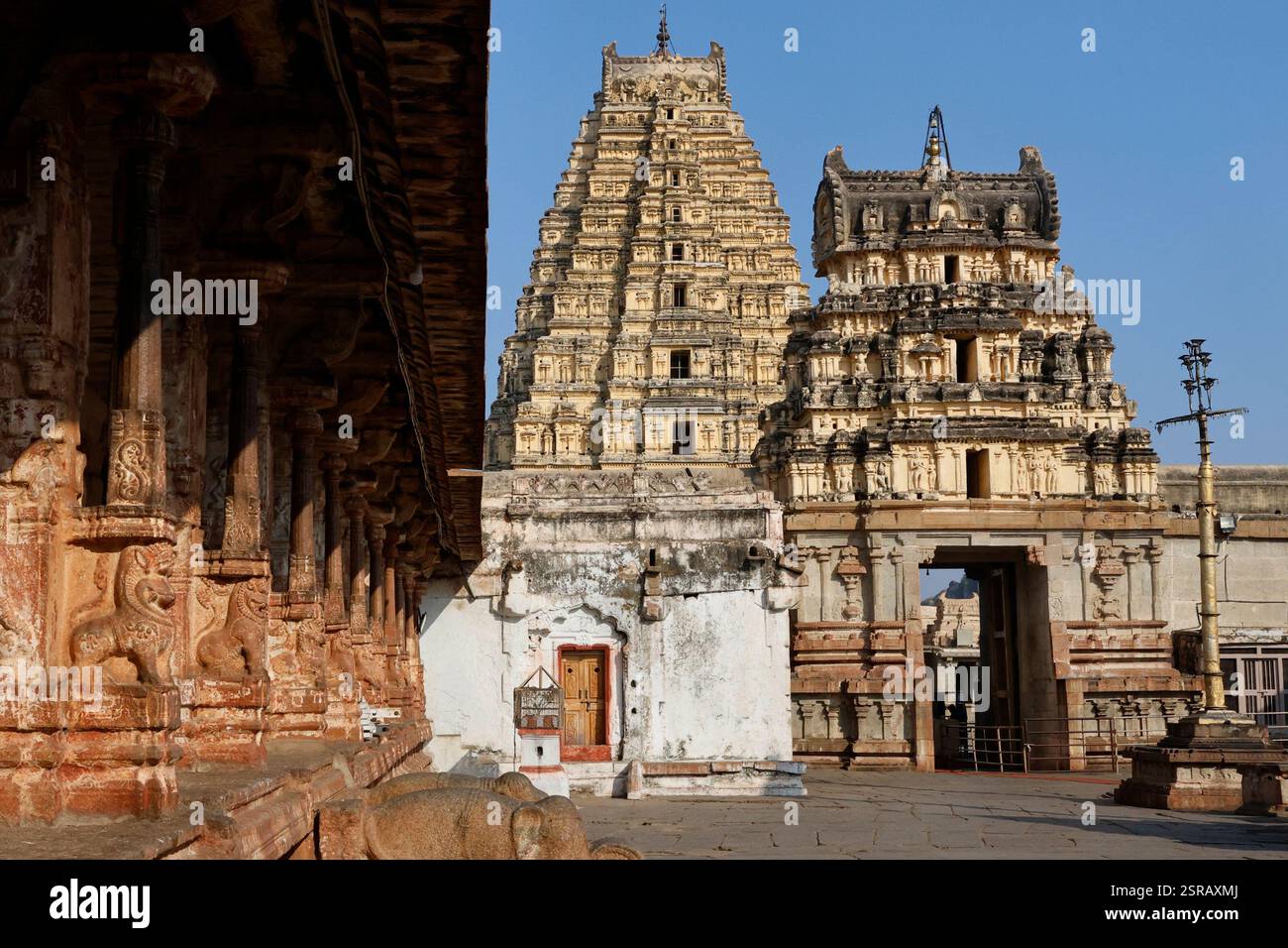 Tempio Virupaksha in Hampi, Karnataka, India Foto Stock