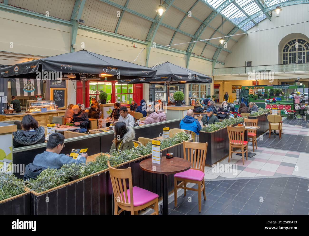 Caffè a Grainger Market, Newcastle-upon-Tyne, Tyne and Wear, Inghilterra, Regno Unito Foto Stock