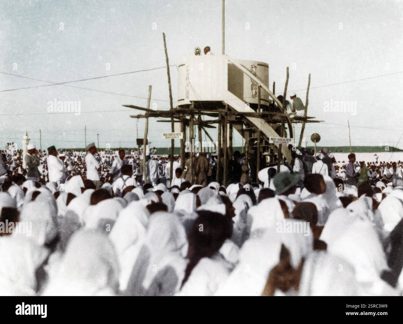 Mahatma Gandhi parla alla sessione aperta del Congresso Karachi, India, Asia, 26 marzo 1931, Asia Foto Stock