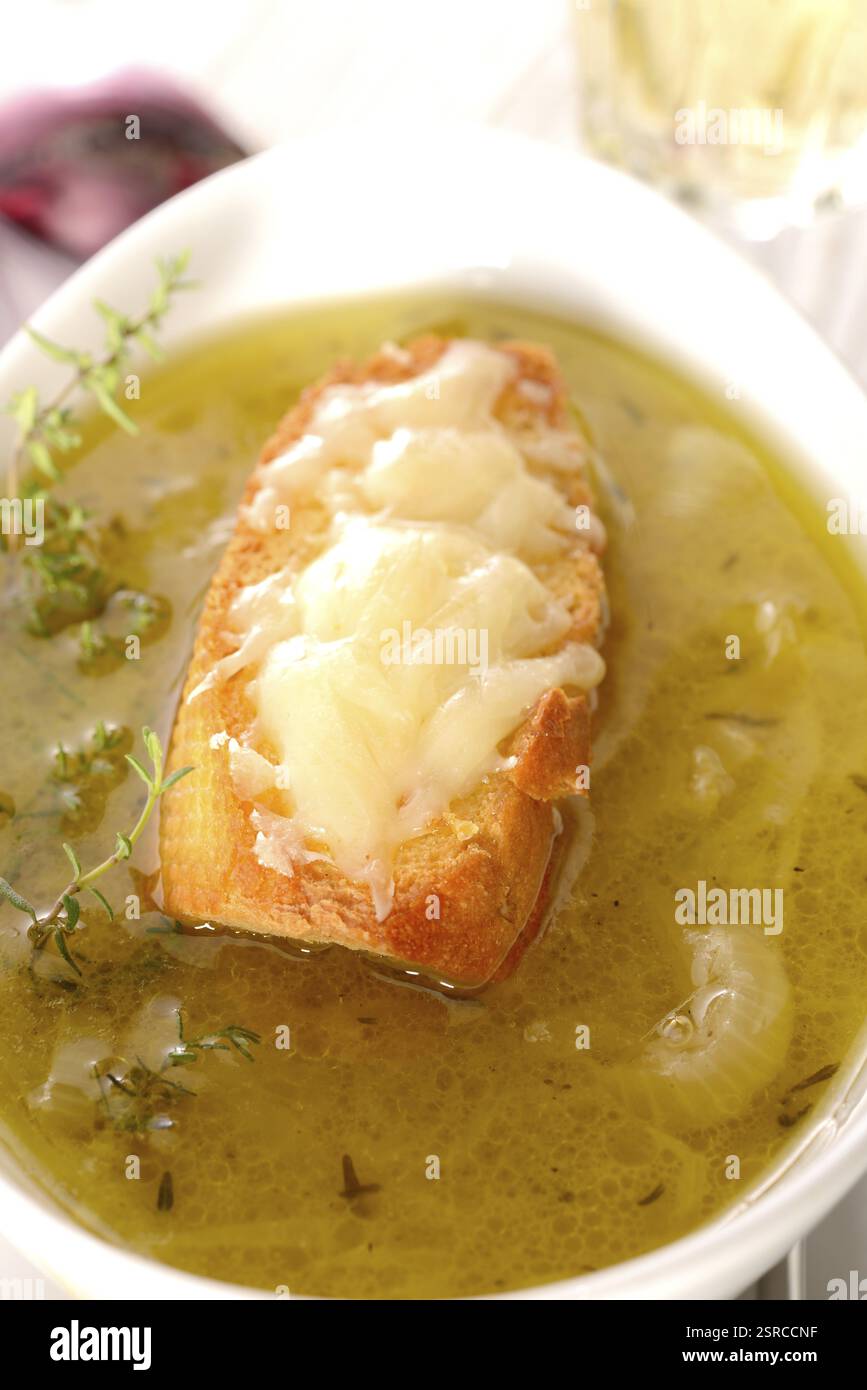Zuppa di cipolle francese Foto Stock