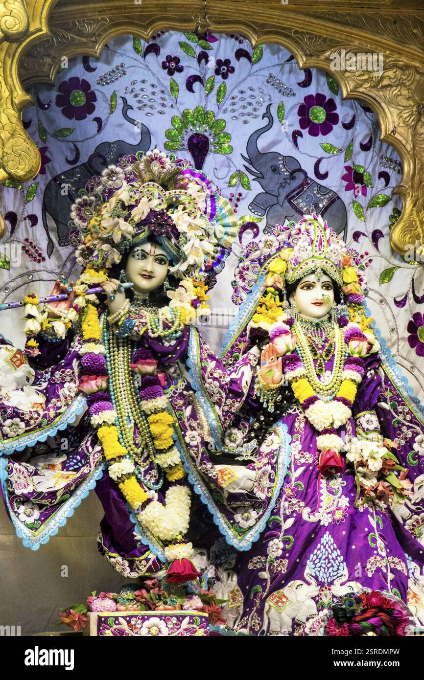 Radha Krishna idols, Hare Krishna Iskcon Temple, UK, Regno Unito, Europa Foto Stock