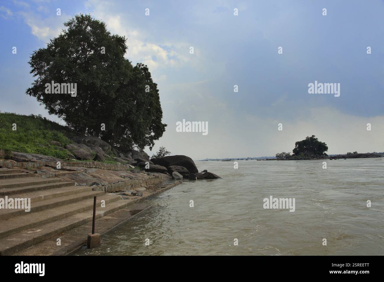 Mahanadi fiume vicino a Huma Sambalpur in Orissa India Foto Stock