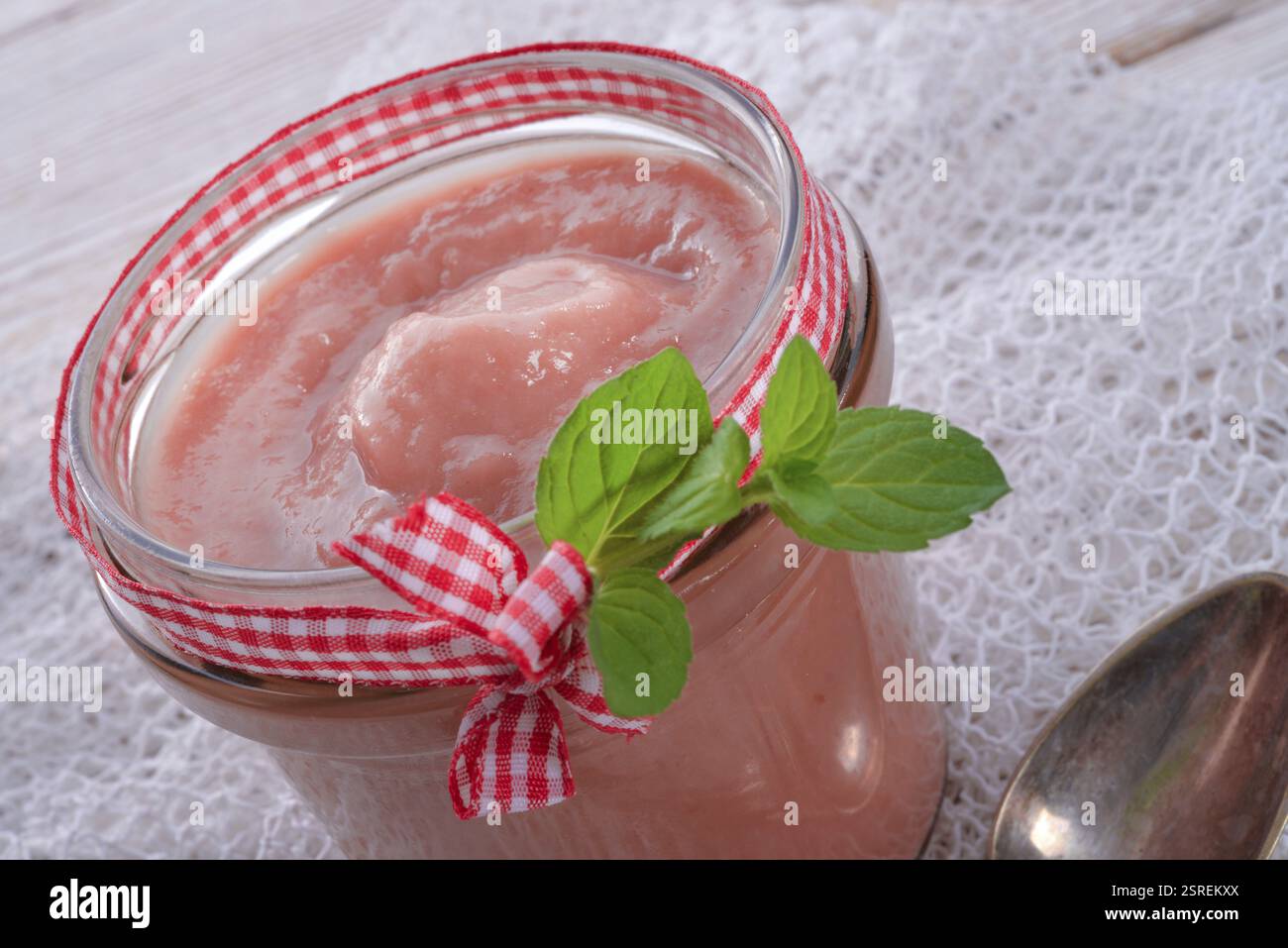 Marmellata di rabarbaro Foto Stock
