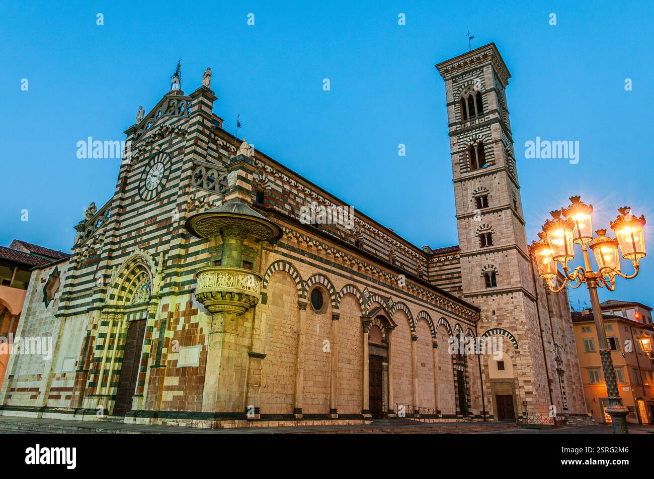 La Cattedrale di Santo Stefano è il principale luogo di culto cattolico della città di Prato, situata in Piazza del Duomo. Nel luglio 1996, Papa Giovanni Paolo i Foto Stock