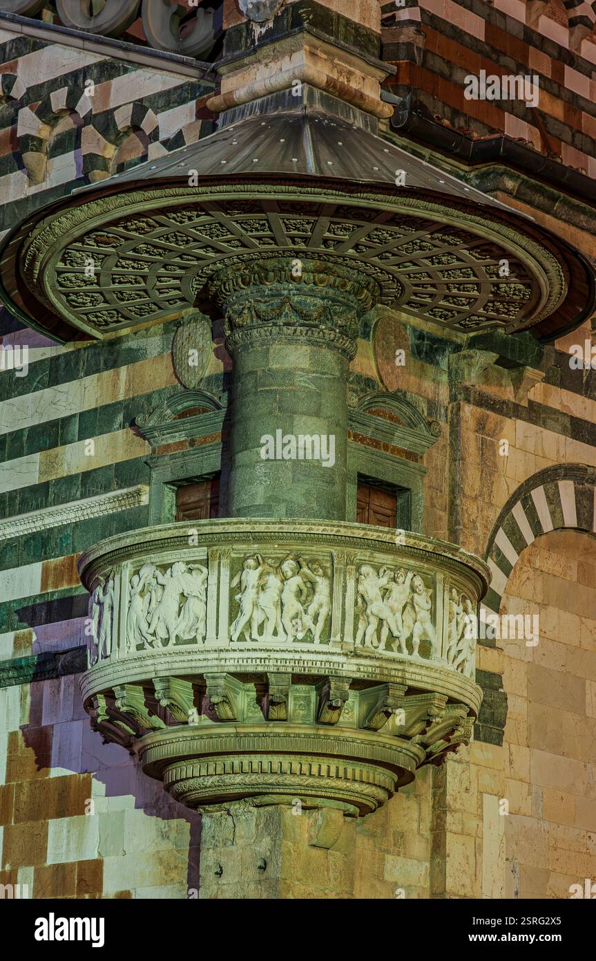 La Cattedrale di Santo Stefano è il principale luogo di culto cattolico della città di Prato, situata in Piazza del Duomo. Nel luglio 1996, Papa Giovanni Paolo i Foto Stock
