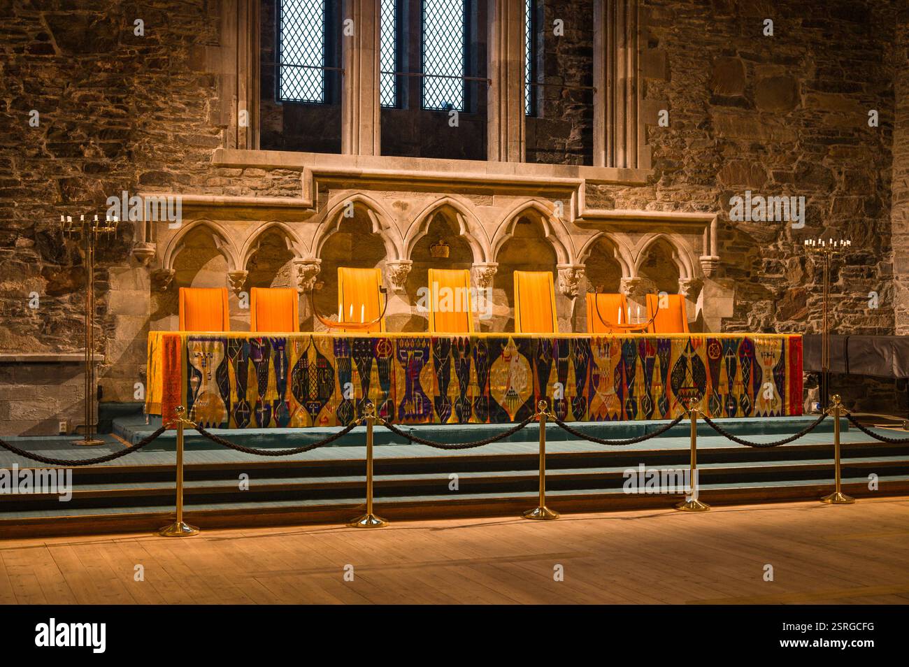 La sala del re Håkon, costruita dal re Håkon Håkonsson tra il 1247 e il 1261 come residenza reale e sala da festa, Bergen, Norvegia Foto Stock