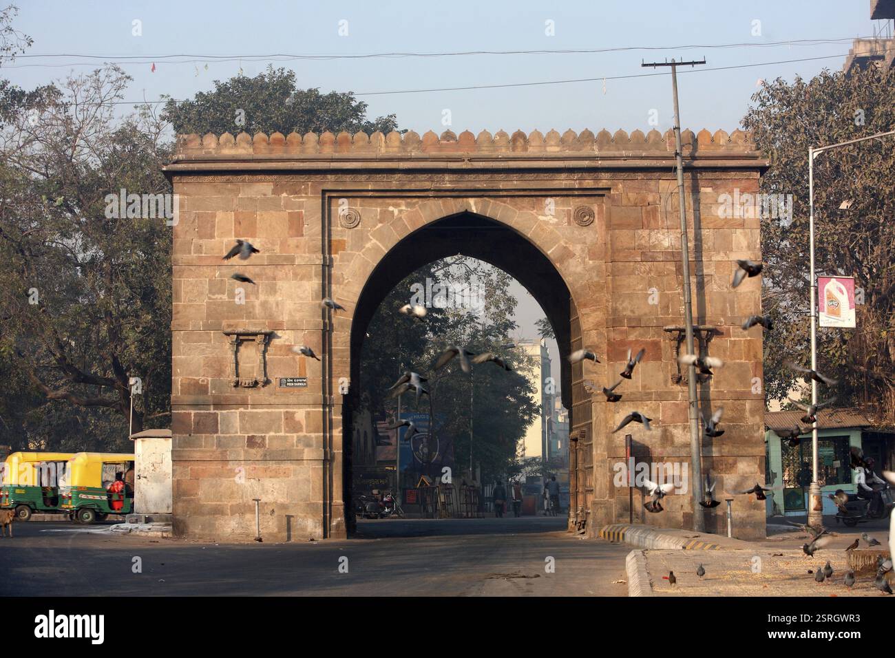Parte prem darwaja del forte di Bhadra situata nella vecchia Ahmedabad, Gujarat, India, Asia Foto Stock