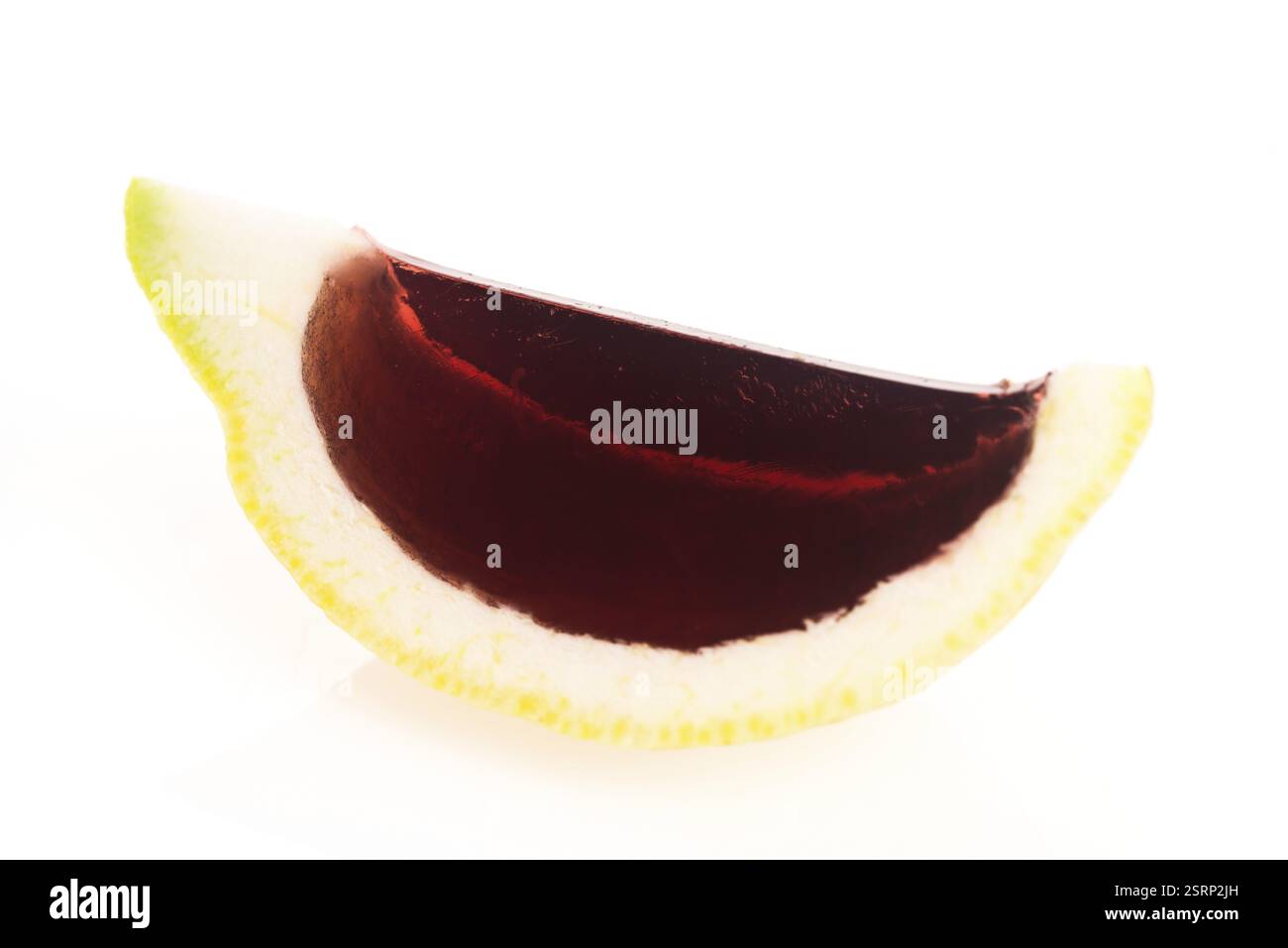 La vodka jelly (jella) scatti fatti di limone intagliato Foto Stock