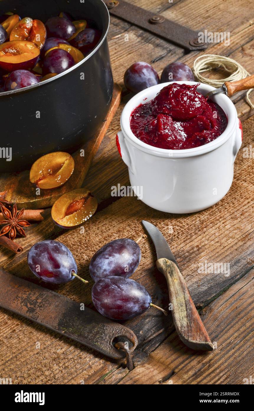 Purea di prugna Foto Stock