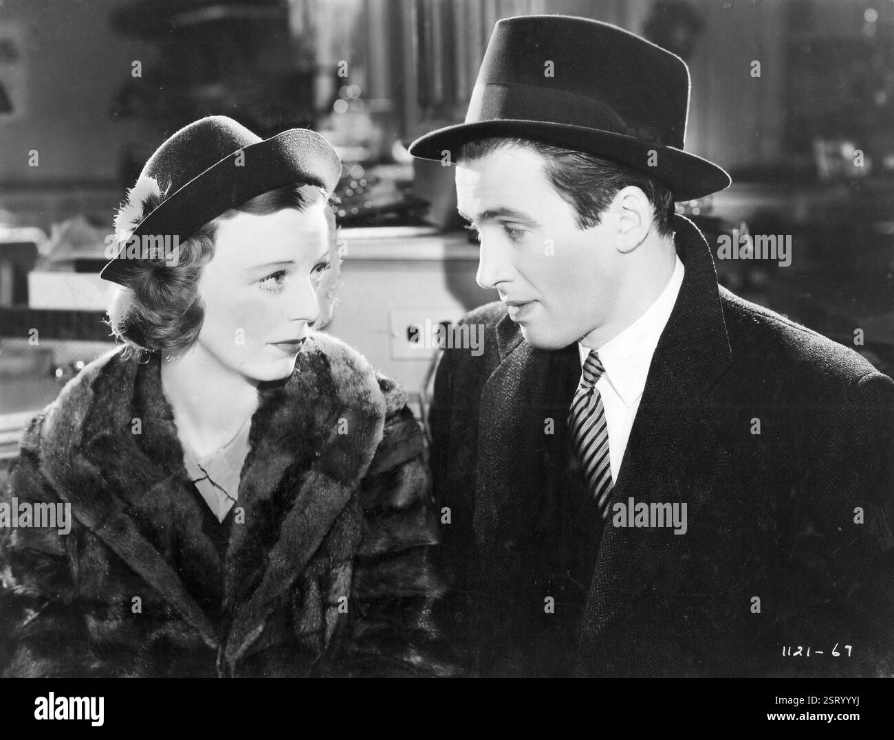 IL NEGOZIO DIETRO L'ANGOLO MARGARET SULLAVAN, JAMES STEWART IL NEGOZIO DIETRO L'ANGOLO data: 1940 Foto Stock