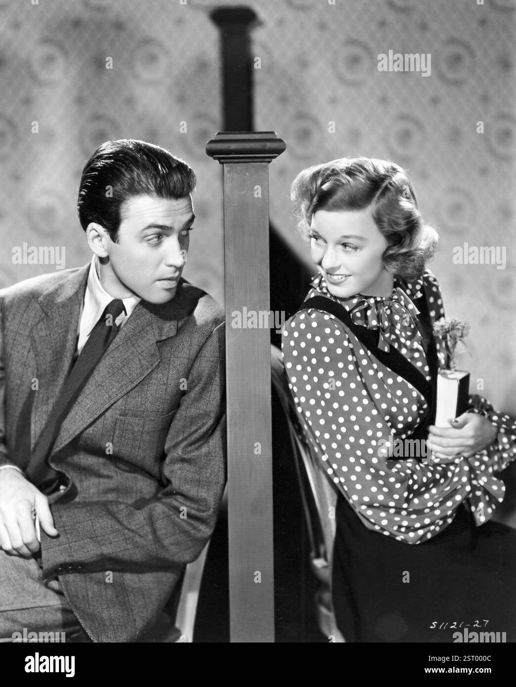 IL NEGOZIO DIETRO L'ANGOLO, JAMES STEWART, MARGARET SULLAVAN, IL NEGOZIO DIETRO L'ANGOLO data: 1940 Foto Stock