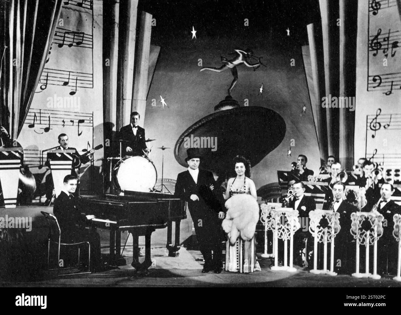 COSA FACCIAMO ADESSO  data: 1945 Foto Stock