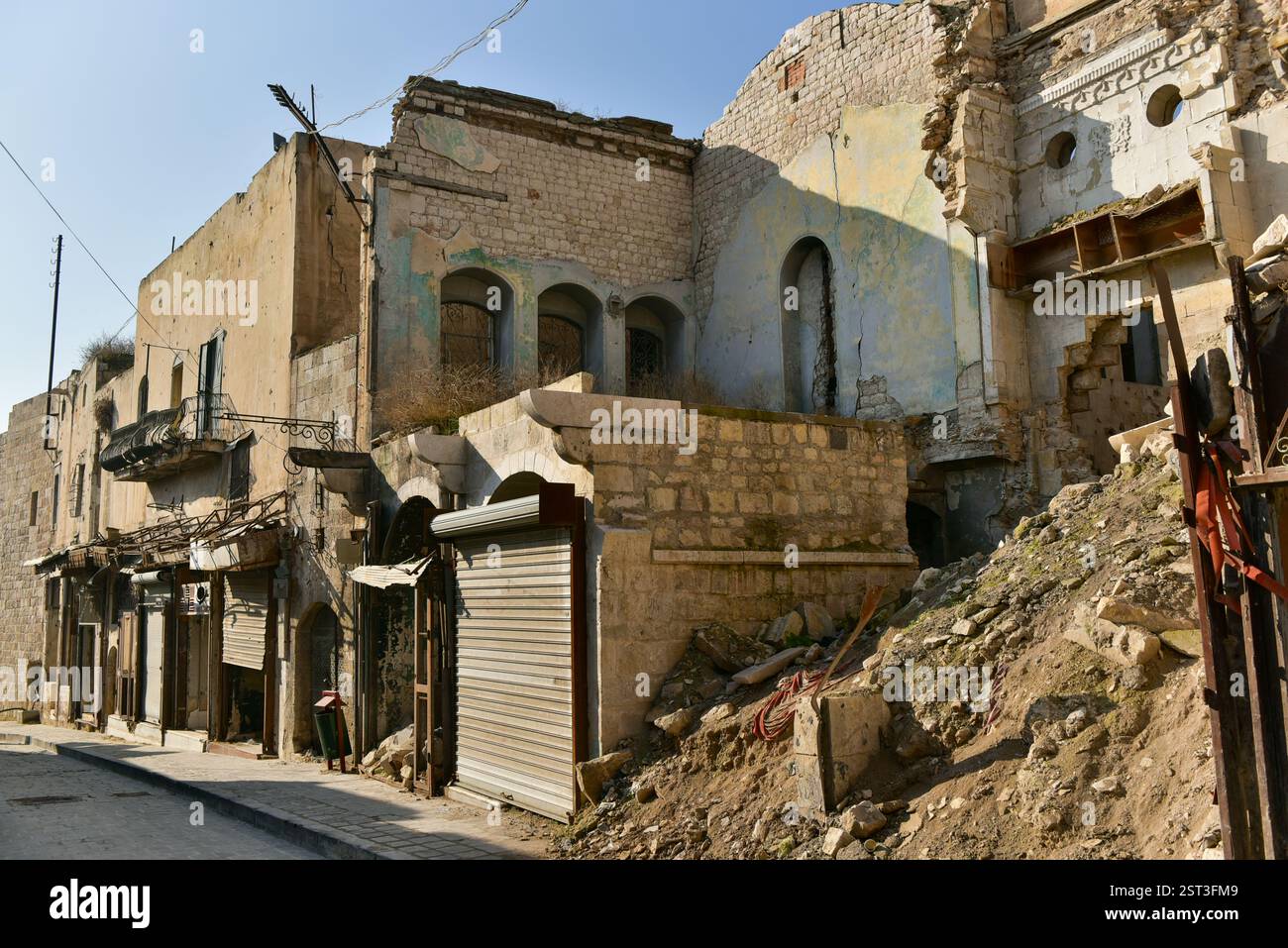 Bombardato il quartiere di Aleppo, Siria, inverno 2022 Foto Stock