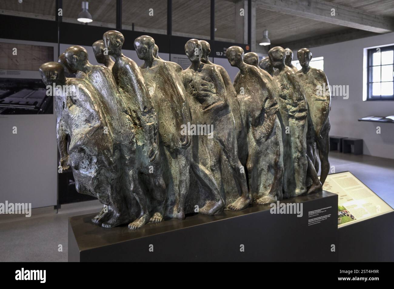 Memoriale delle marce di evacuazione dell'ex campo di concentramento di Dachau di Hubertus von Pilgrim, ora un memoriale del campo di concentramento, Dachau vicino a Mun Foto Stock