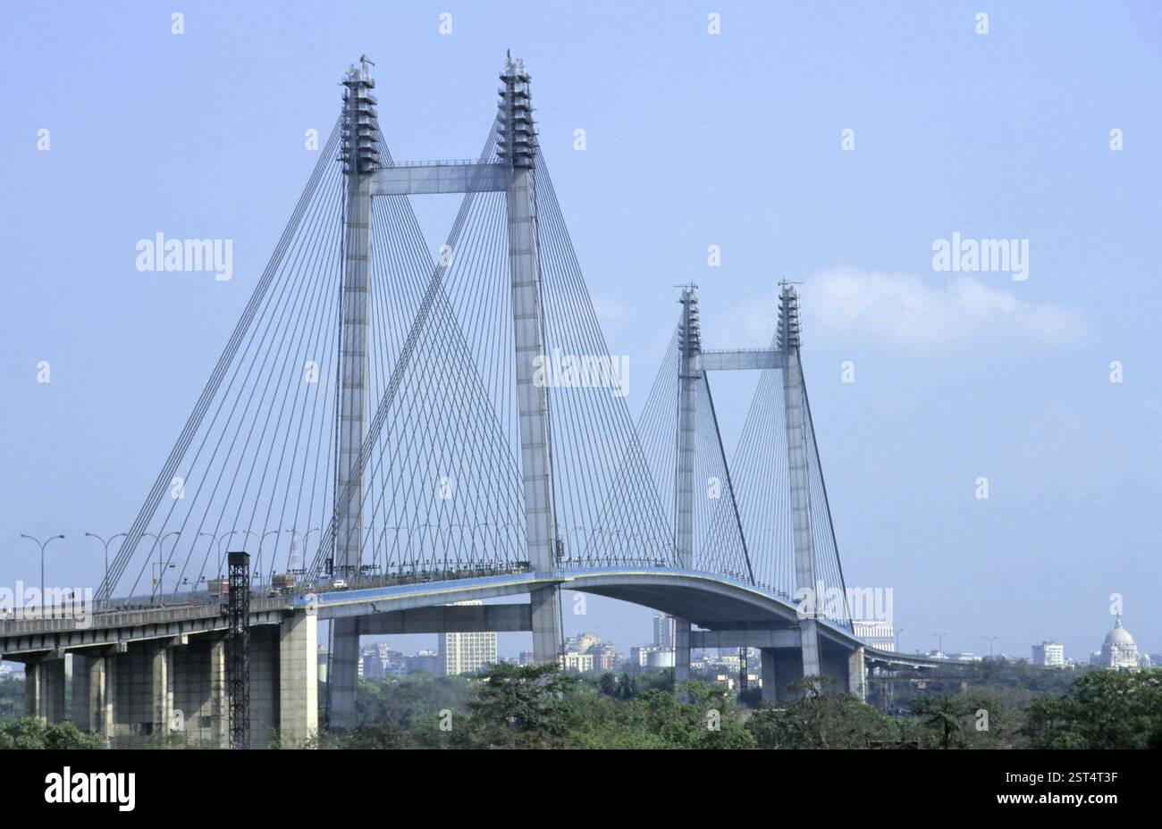 Nuovo ponte Howrah (Vidyasagar Setu) sul fiume Hooyal a Calcutta, Bengala Occidentale, India, Asia Foto Stock