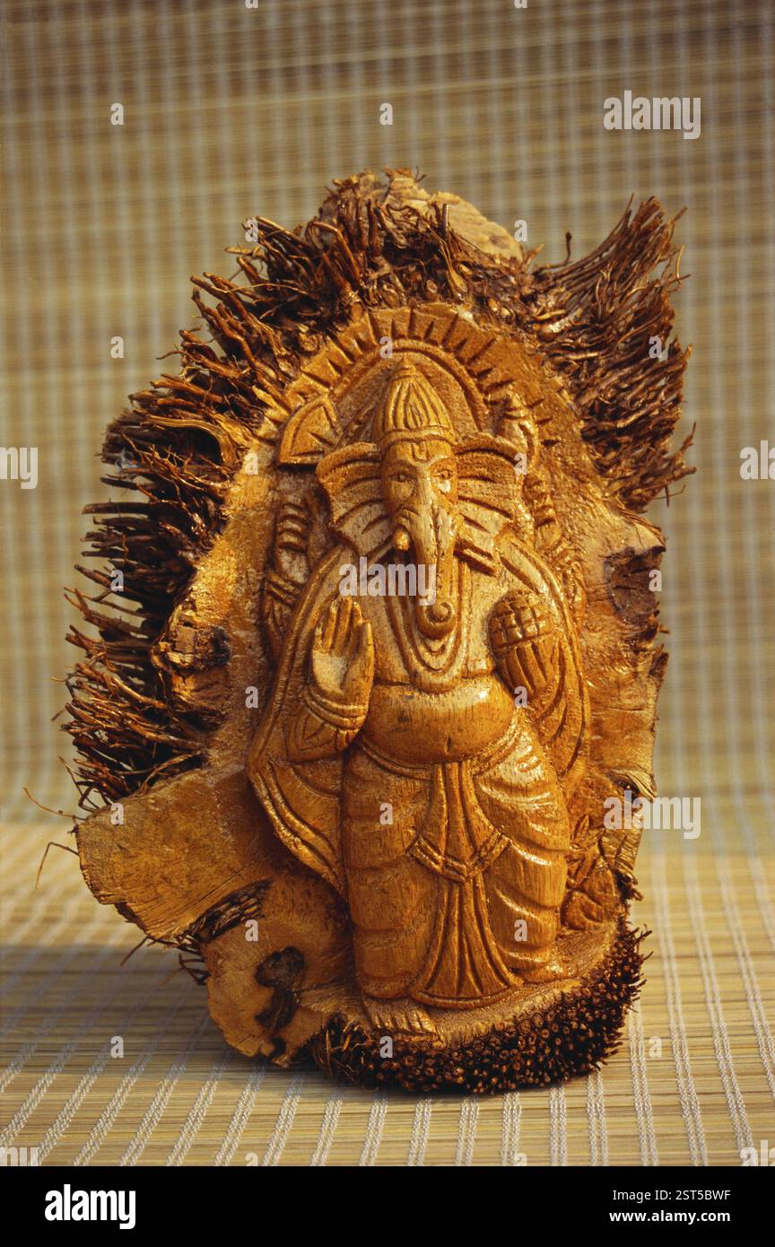 Dio Ganesha Ganpati arte di bambù, Tripura, India, Asia Foto Stock