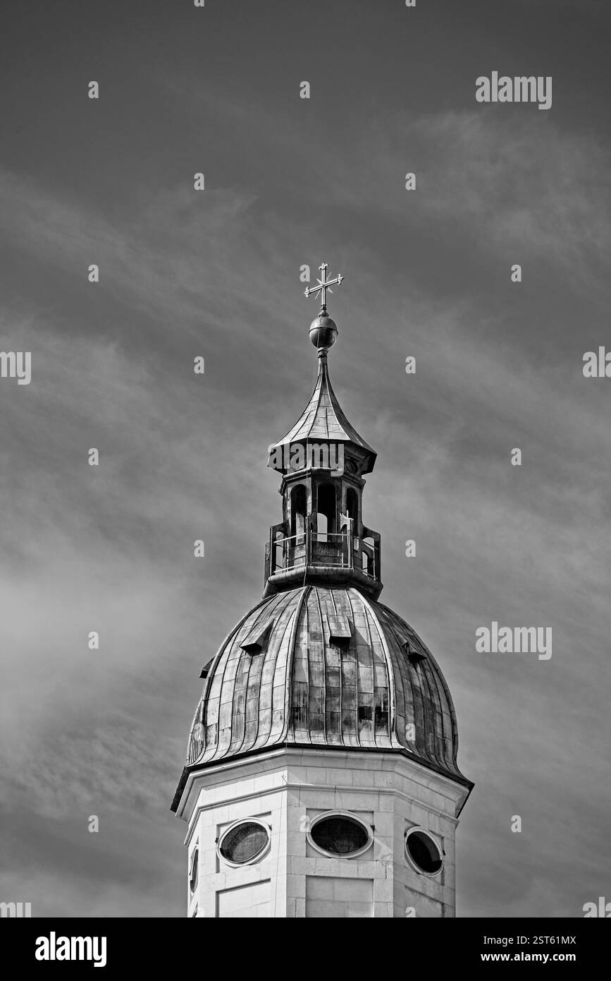 Torre della Chiesa nella città di Saltzburg Austria Foto Stock