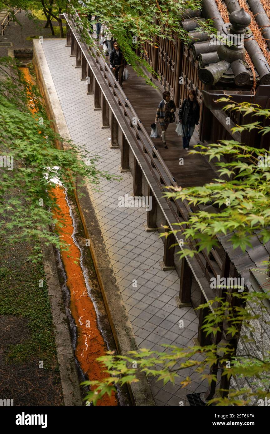 Giardini del tempio Eikando a Kyoto in Giappone Foto Stock