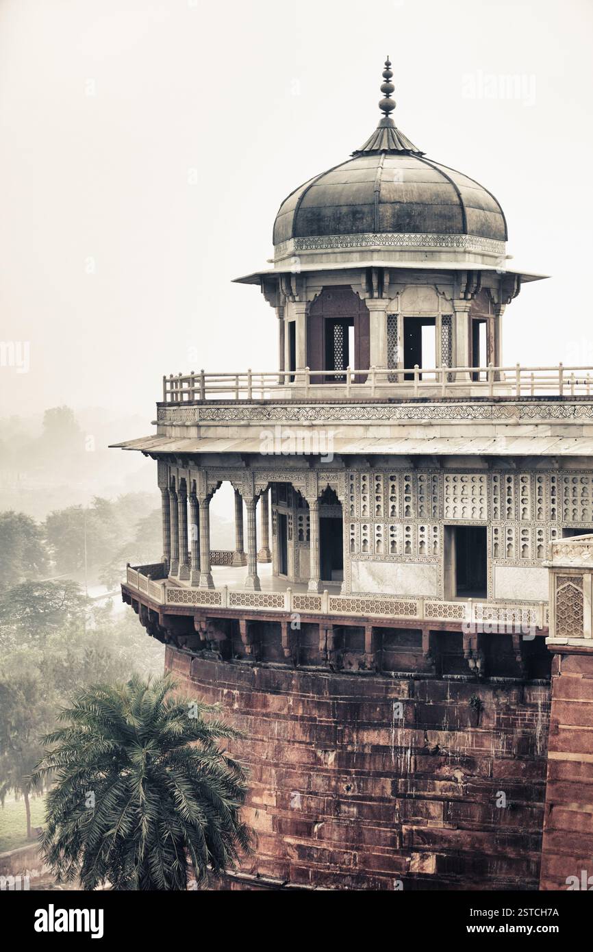 Torre di marmo ad Agra, India Foto Stock