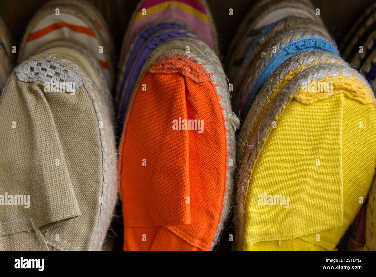 Espadrillas Tradizionali Piatti Suola In Gomma Design Tre