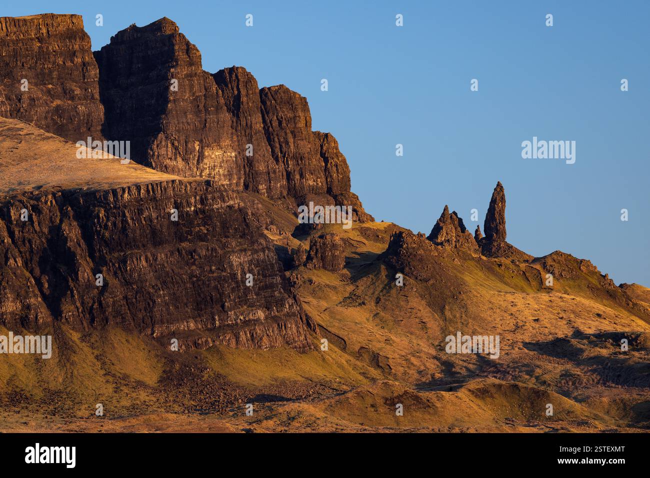 Il vecchio uomo di Storr sull'Isola di Skye Foto Stock Il vecchio uomo di Storr sull'Isola di Skye Foto Stock