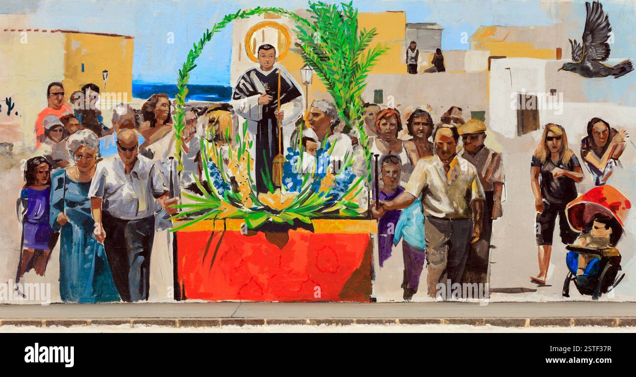 Colorato murale comunitario nella chiesa di Martin de Porres, El Roque, oliva, Fuerteventura, Isole Canarie, Spagna, UE. - L'inverno 2024 Foto Stock