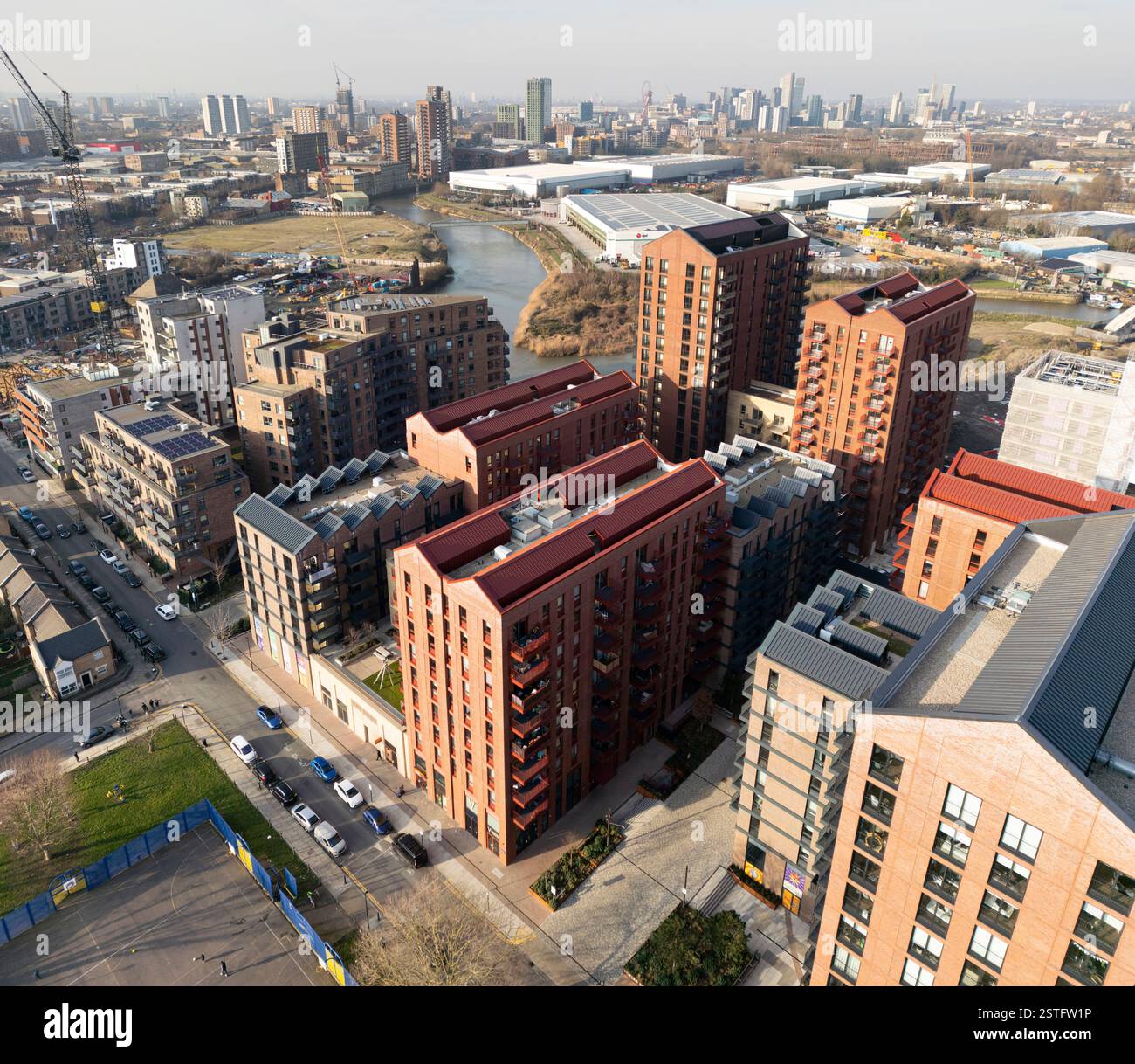 Aberfeldy Village comprende la riqualificazione di Aberfeldy e Nairn Street Estates a Tower Hamlets, East London Foto Stock