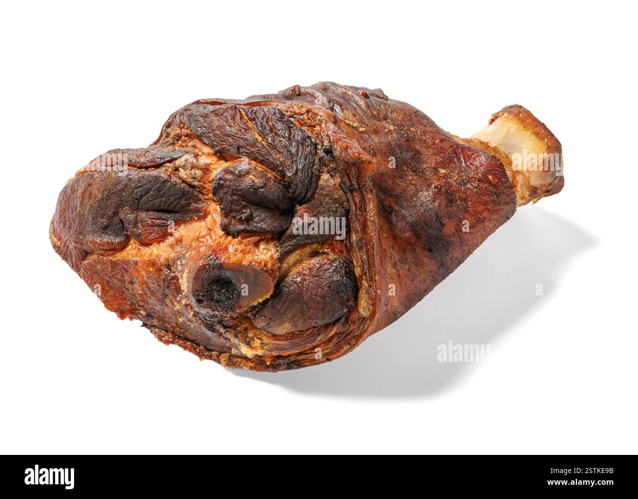 Fuso a snodo di maiale affumicato, prosciutto, isolato su sfondo bianco Foto Stock