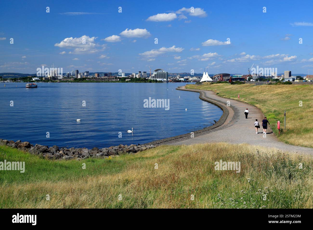 La Baia di Cardiff dallo sbarramento, Cardiff, Galles del Sud, Regno Unito. Foto Stock