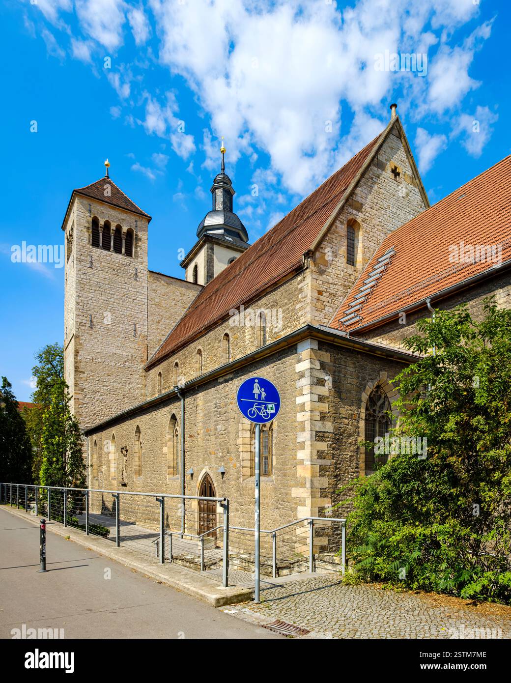 La Reglerkirche, nota anche come Chiesa di Sant'Agostino, si trova nel centro storico di Erfurt, Turingia, Germania. Foto Stock