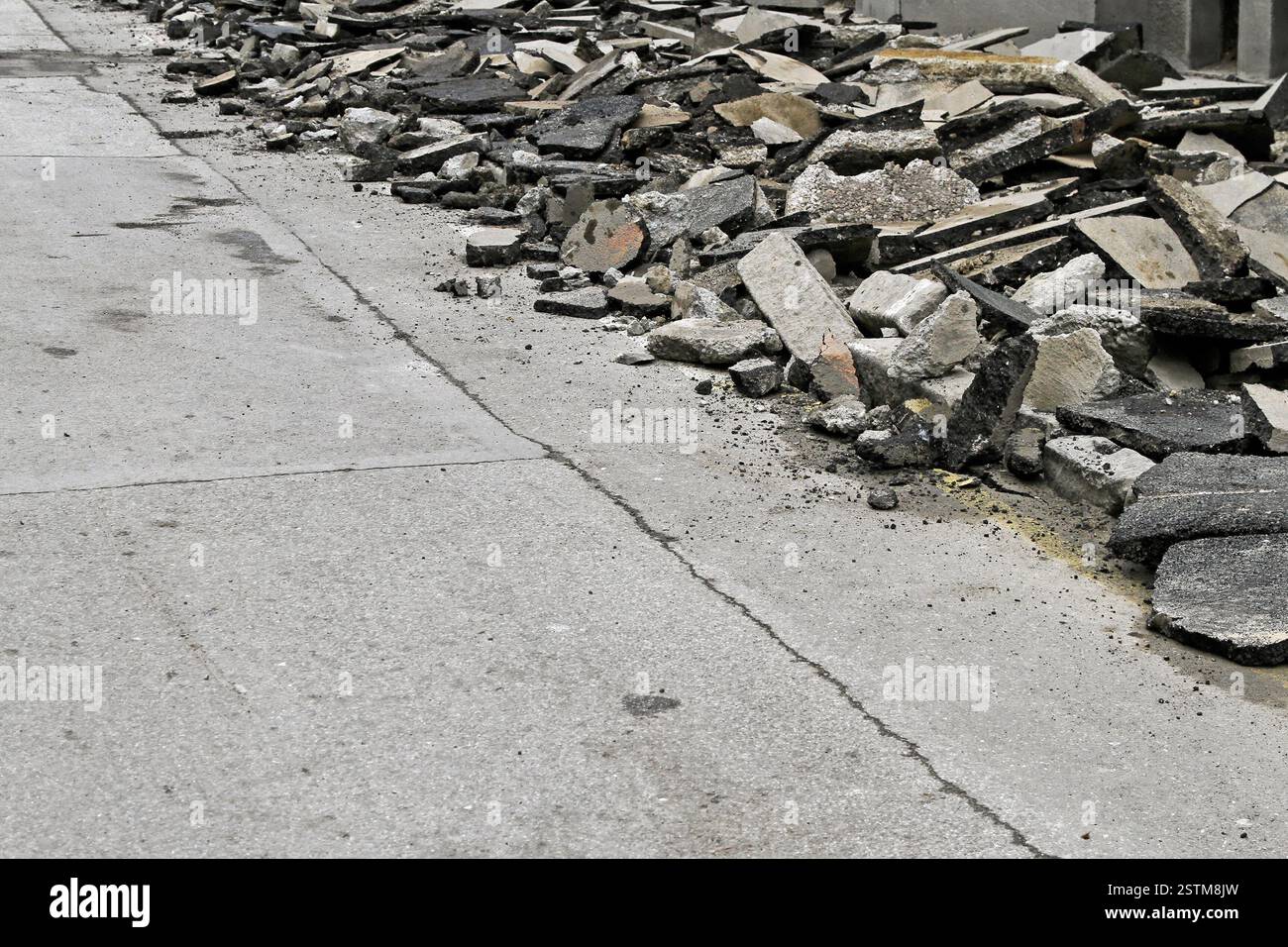 Asfalto rovinato Foto Stock