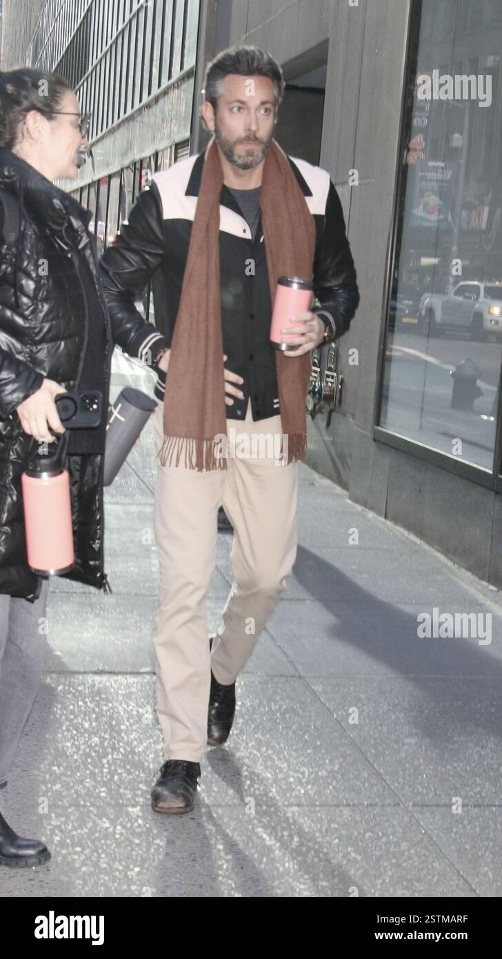 New York, New York, Stati Uniti. 18 febbraio 2025. Zachary Levi ha visto uscire dal Today Show della NBC il 18 febbraio 2025 Credit: RW/Media Punch/Alamy Live News Foto Stock
