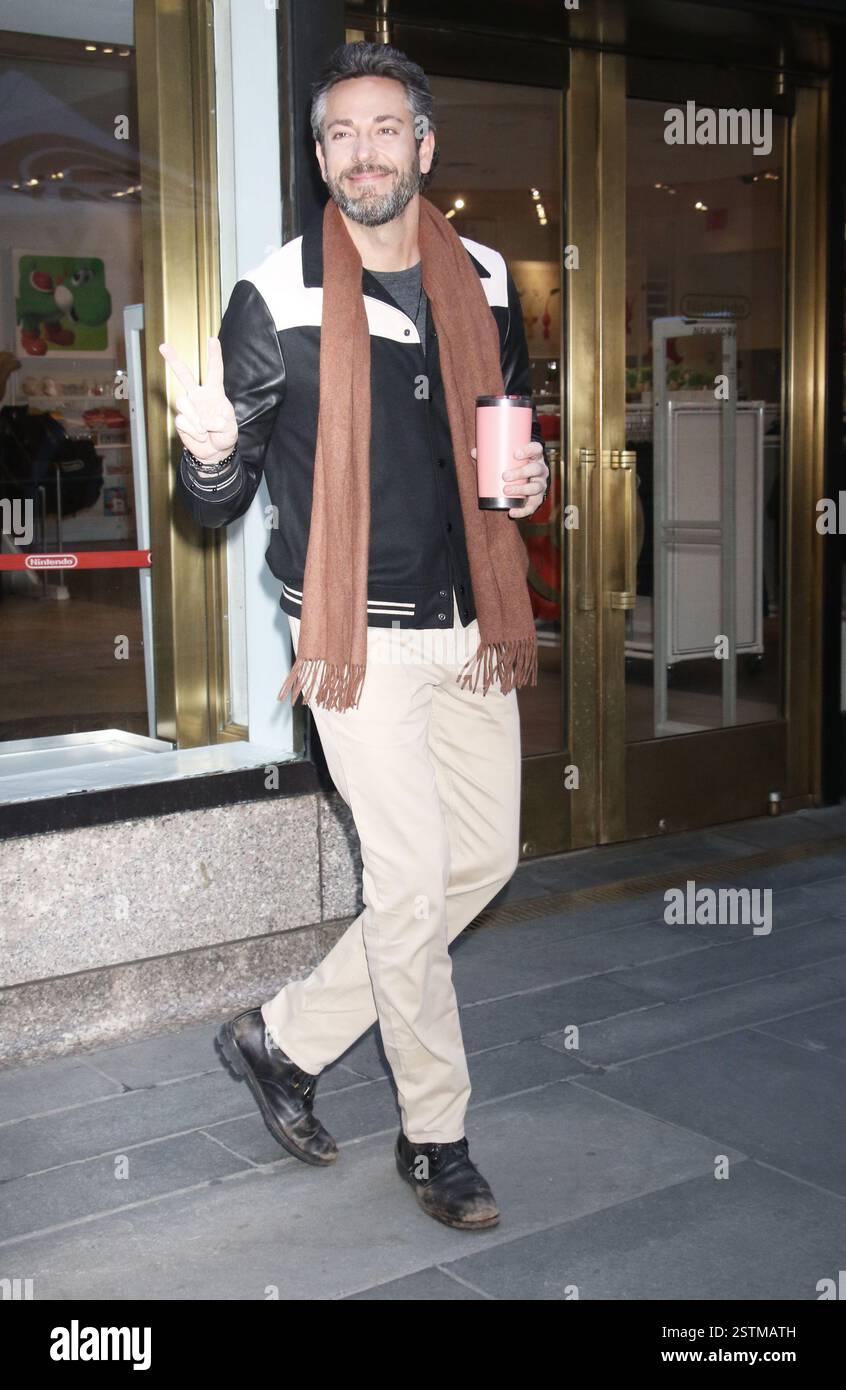 New York, New York, Stati Uniti. 18 febbraio 2025. Zachary Levi ha visto uscire dal Today Show della NBC il 18 febbraio 2025 Credit: RW/Media Punch/Alamy Live News Foto Stock